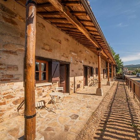 Alojamientos El Picoto Navasfrías Εξωτερικό φωτογραφία